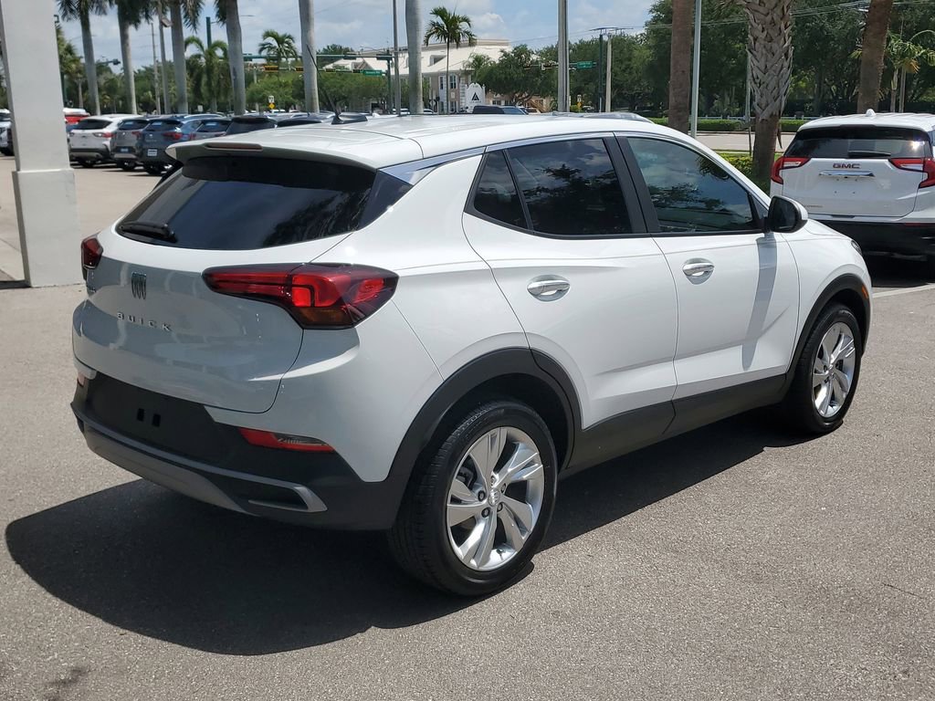 Certified 2024 Buick Encore GX Preferred FWD image 4