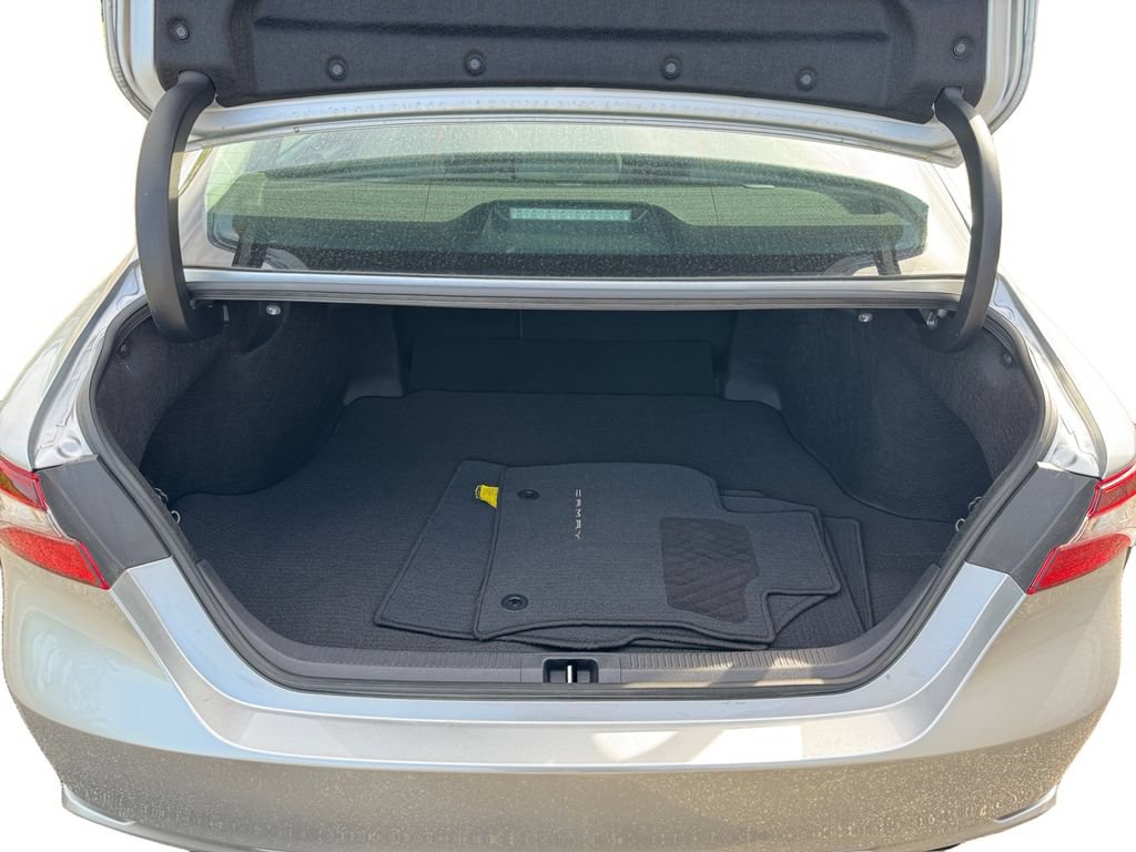 Certified 2023 Toyota Camry SE FWD image 19