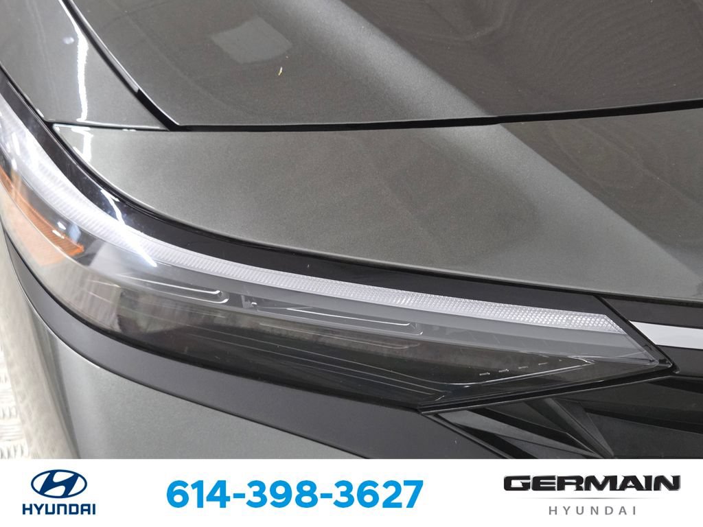 Certified 2026 Hyundai Elantra SE FWD image 15