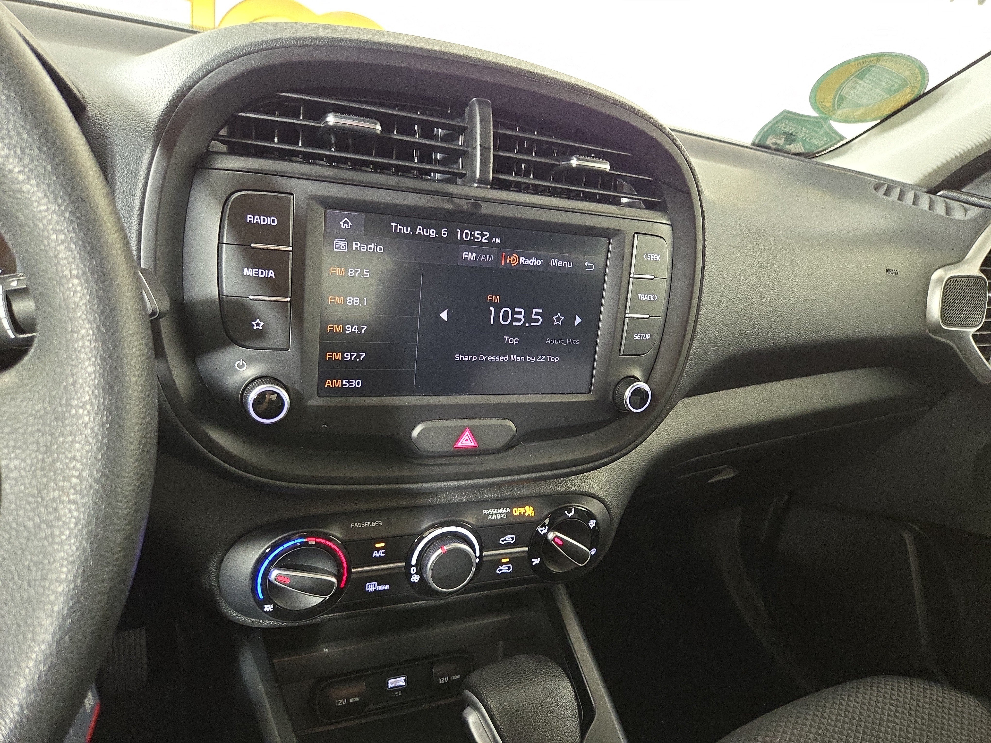 Used 2025 Kia Soul LX w/ LX Technology Package FWD image 21