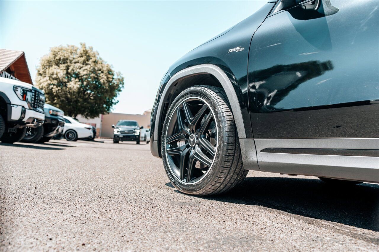 Used 2023 Mercedes-Benz GLA 35 AMG 4MATIC image 14