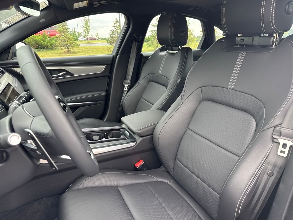 New 2024 Jaguar XF R-Dynamic SE image 11