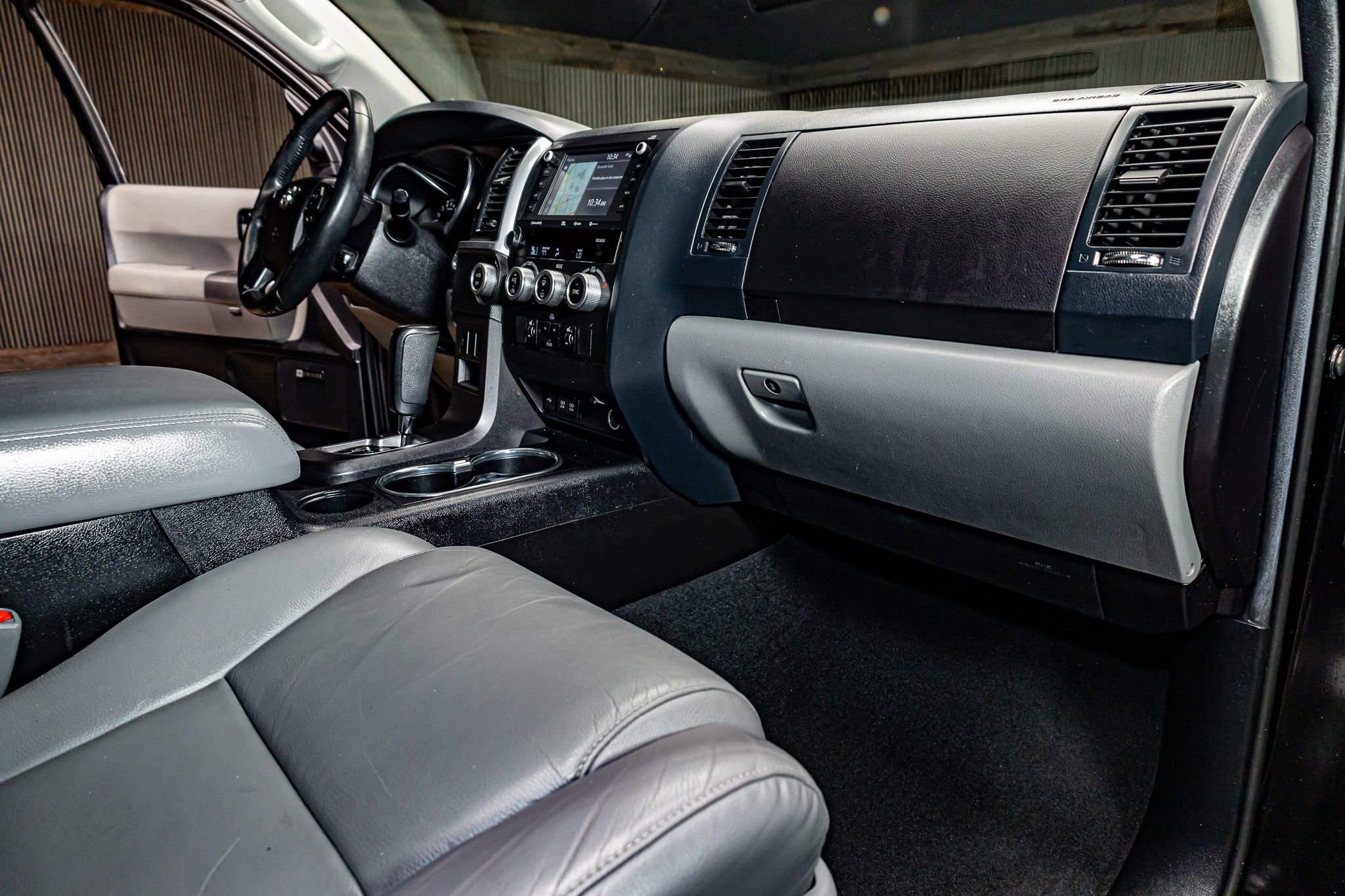 Used 2022 Toyota Sequoia Limited image 15