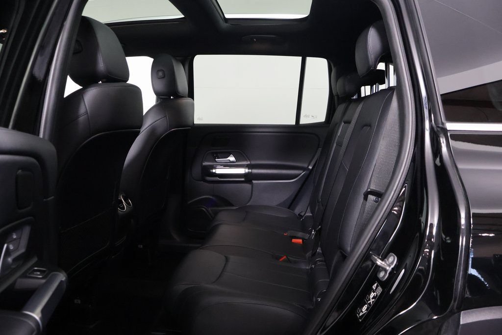 Certified 2024 Mercedes-Benz GLB 250 4MATIC image 11