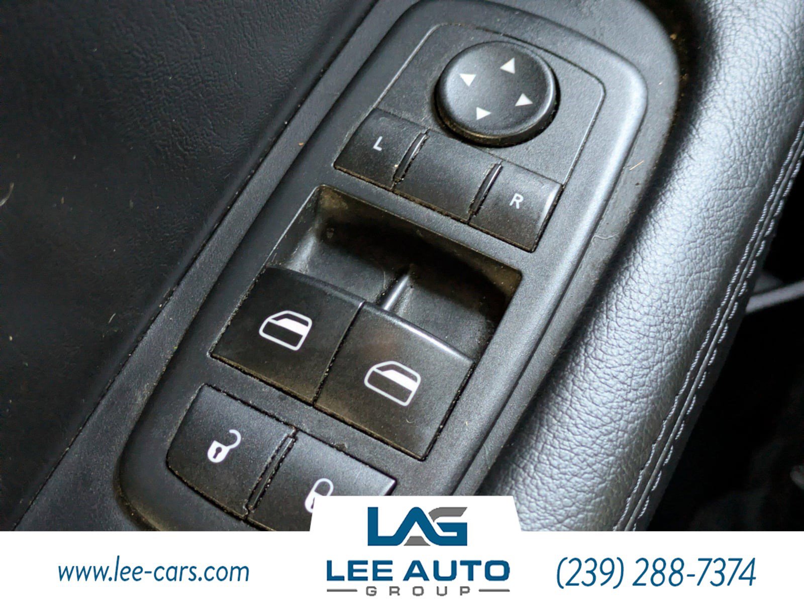 Used 2015 Dodge Challenger SXT Plus w/ Driver Convenience Group image 15