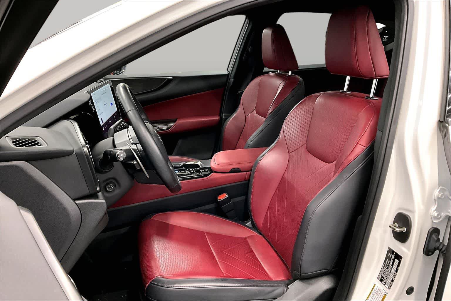 Used 2024 Lexus NX 450h+ AWD w/ Vision Package image 8