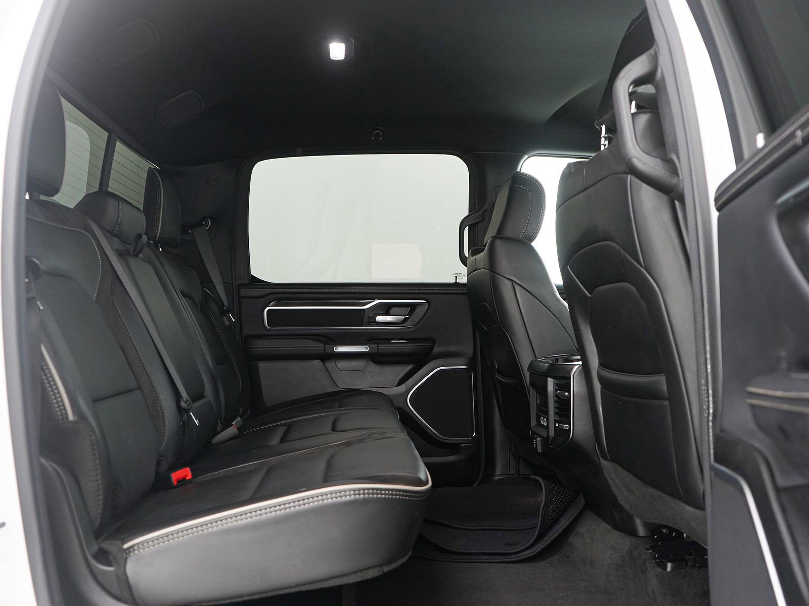 Used 2023 RAM 1500 Laramie image 12