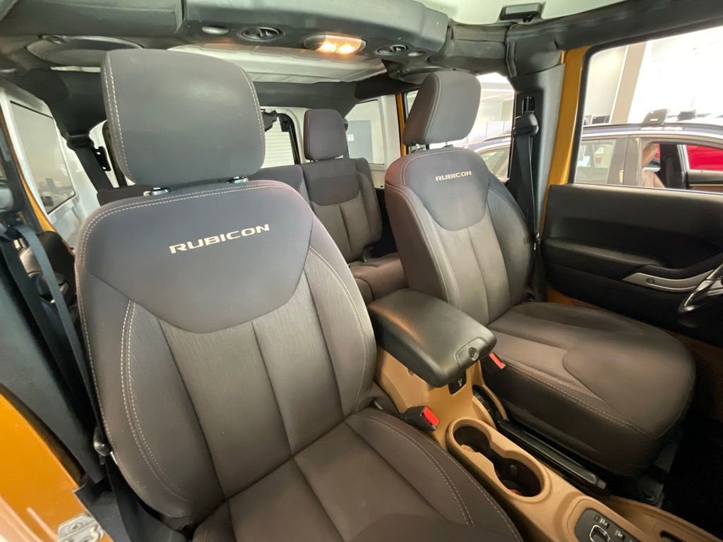 Used 2014 Jeep Wrangler Unlimited Rubicon image 17
