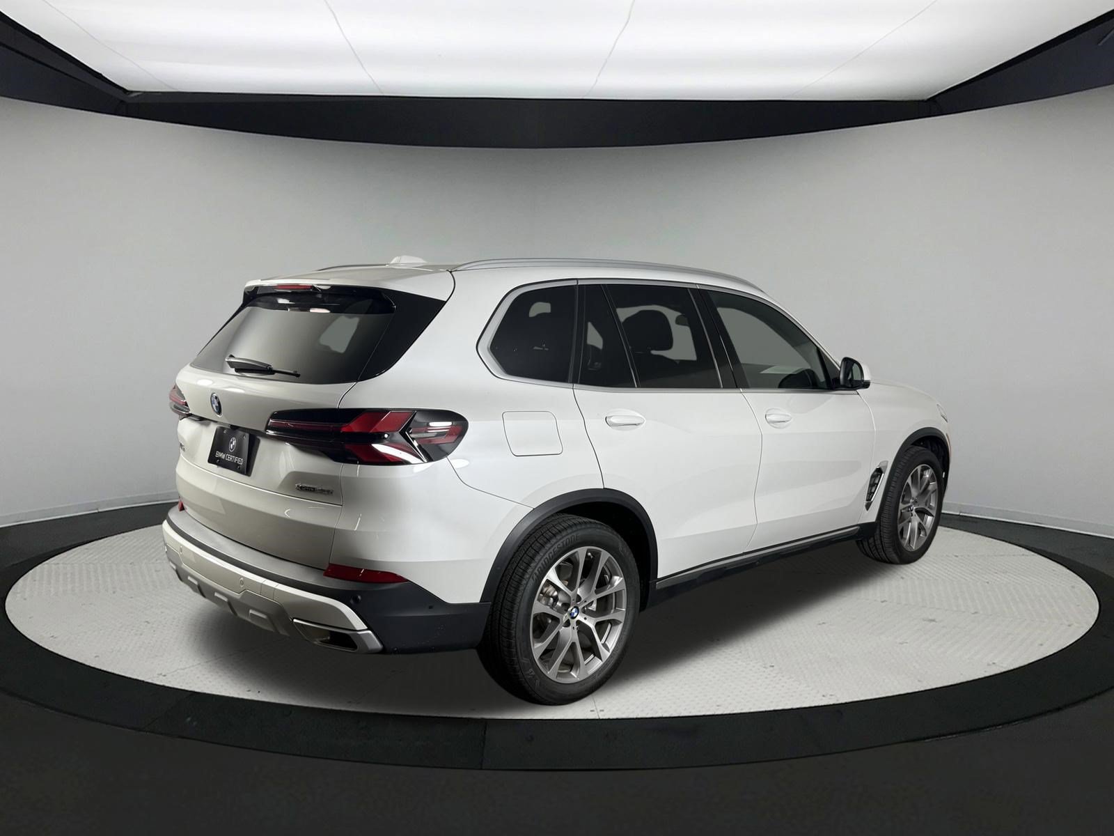 Certified 2025 BMW X5 xDrive40i AWD/4WD image 4