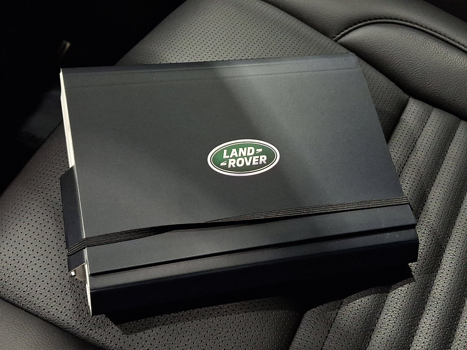 Certified 2025 Land Rover Discovery Sport S image 27