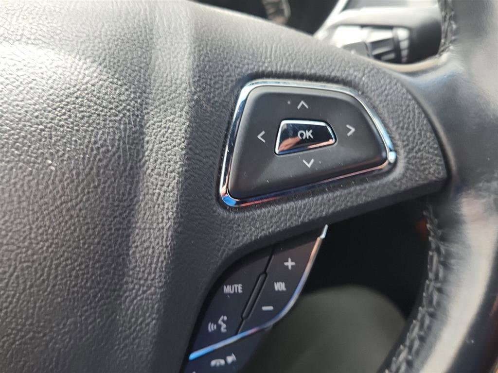 Used 2016 Lincoln MKX Reserve w/ Luxury Package AWD/4WD image 13