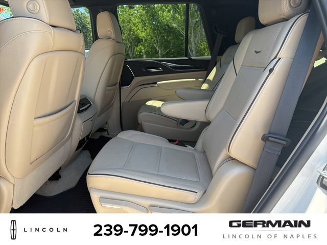 Used 2022 Cadillac Escalade Premium Luxury w/ Performance Package AWD/4WD image 13