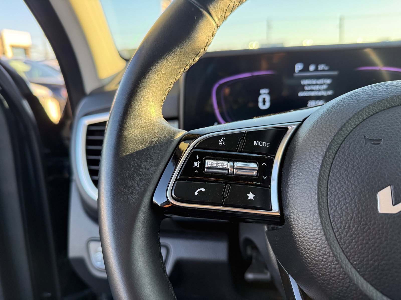 Used 2025 Kia Seltos S image 19