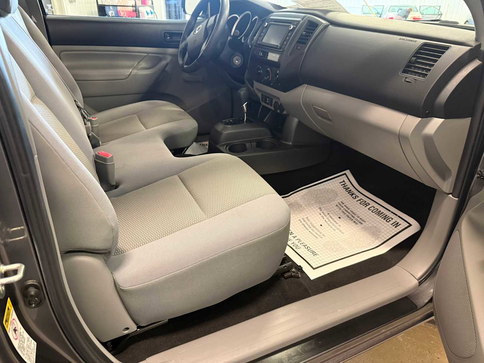 Used 2014 Toyota Tacoma 2WD Regular Cab image 22
