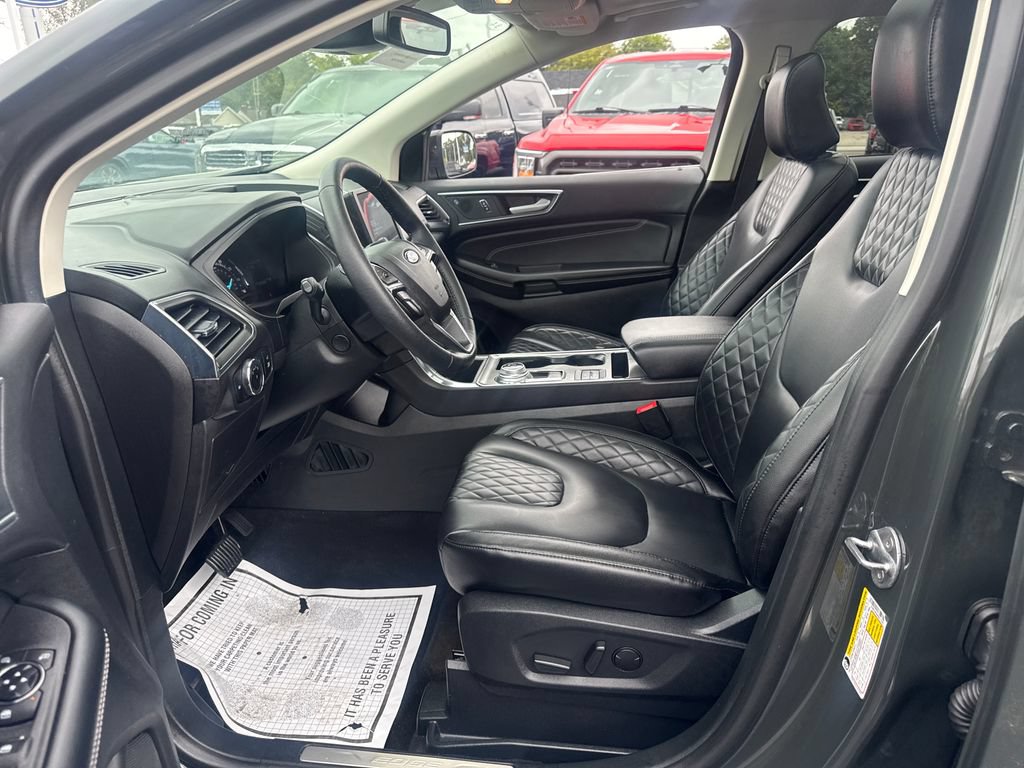 Used 2024 Ford Edge Titanium w/ Equipment Group 301A AWD/4WD image 26
