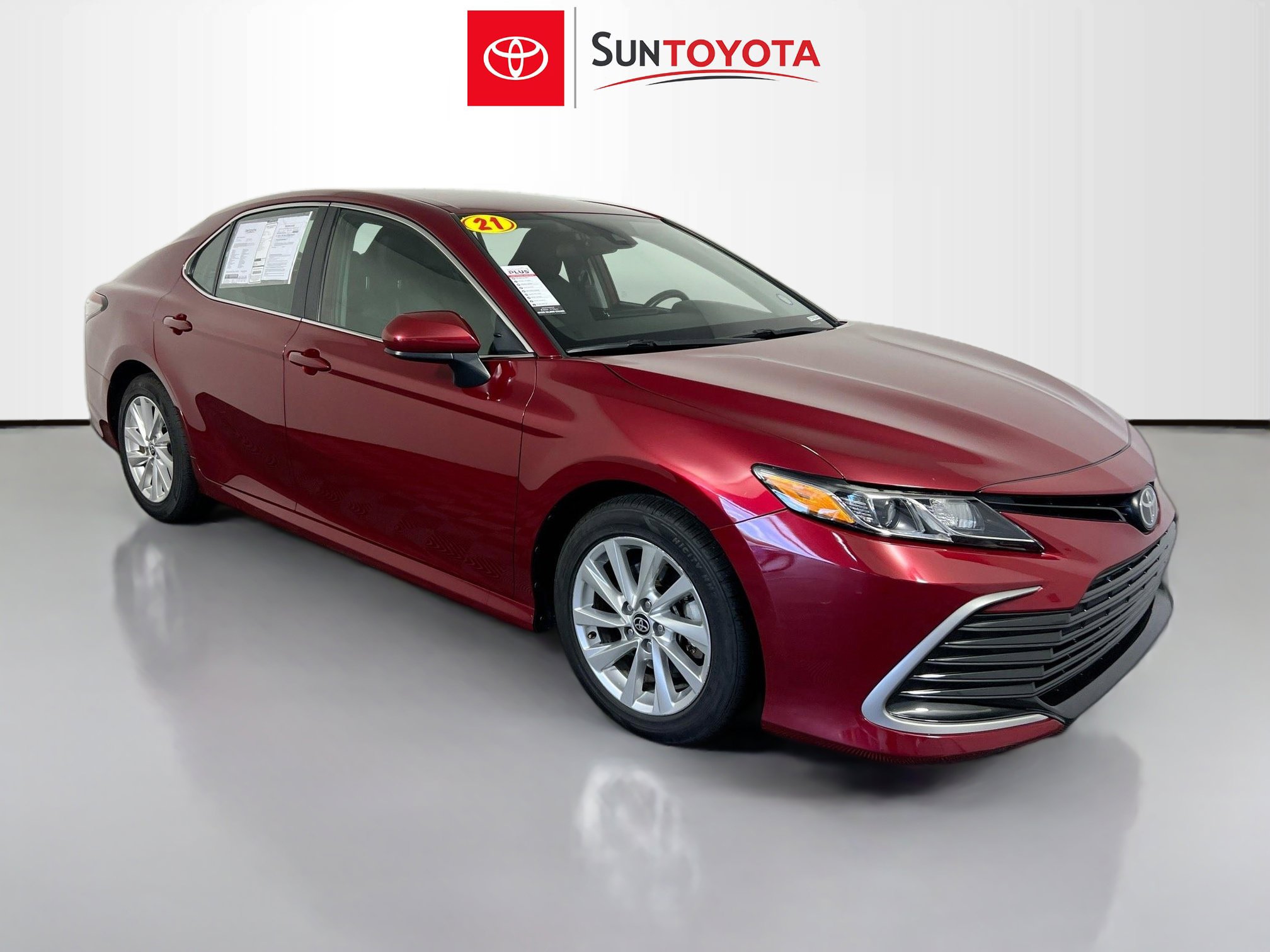 Used 2021 Toyota Camry LE FWD image 1