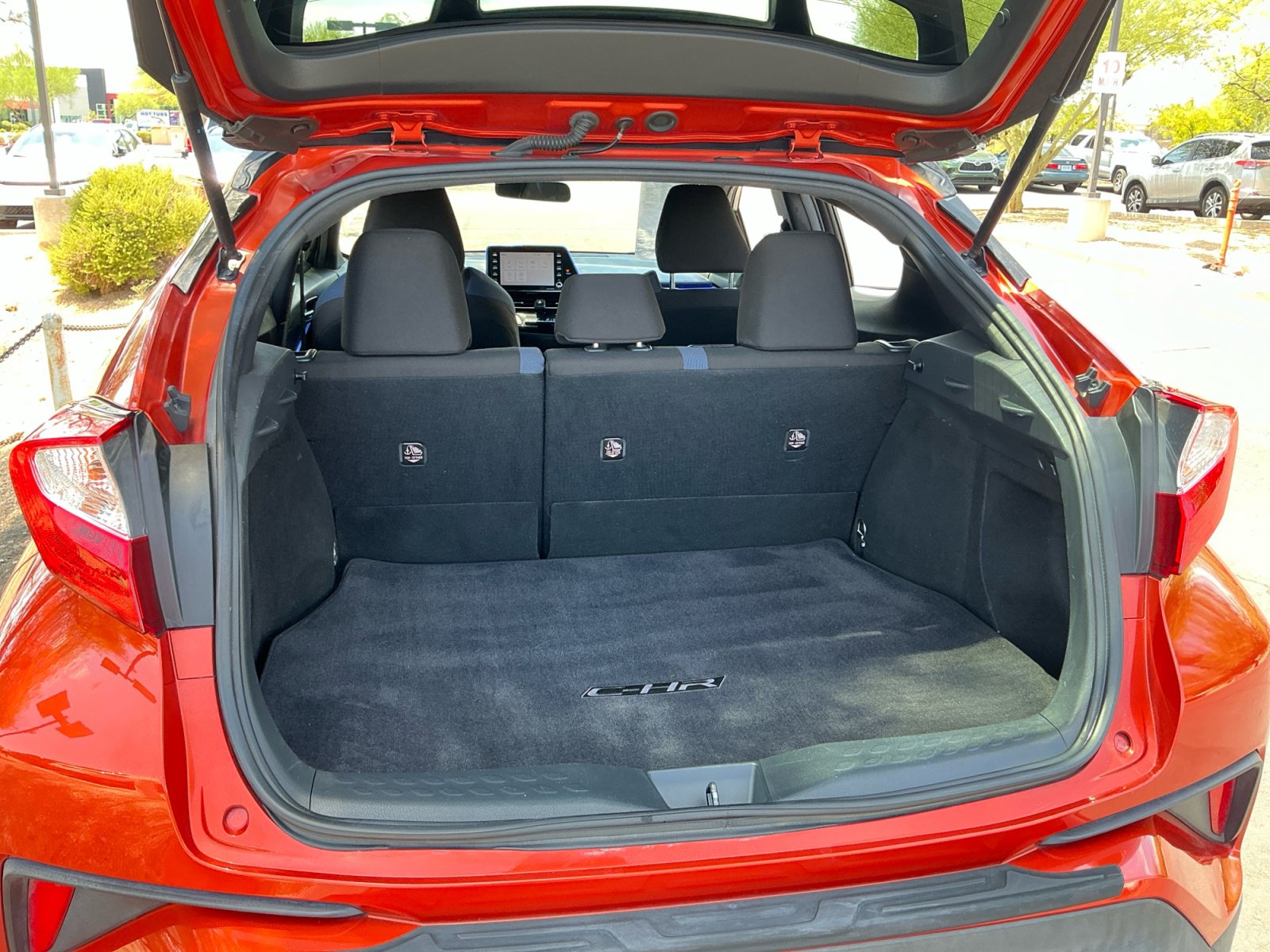Certified 2020 Toyota C-HR XLE FWD image 31