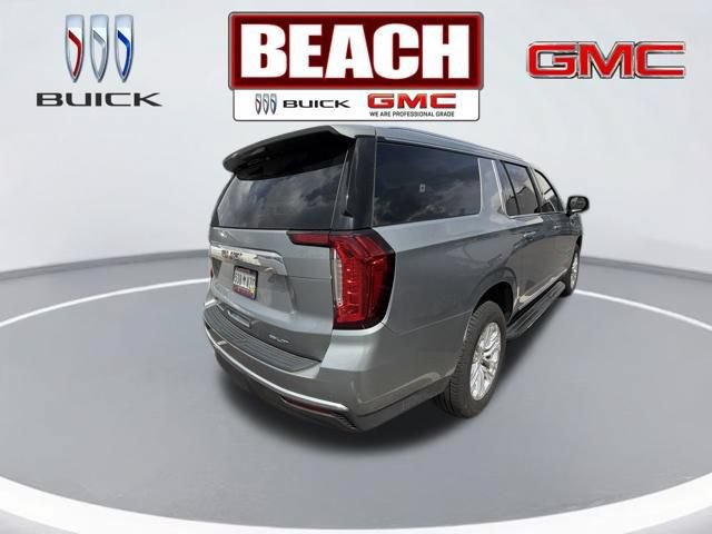 Used 2024 GMC Yukon XL SLT w/ SLT Luxury Package AWD/4WD image 4