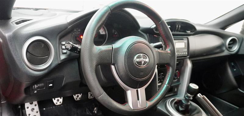 Used 2013 Scion FR-S image 10