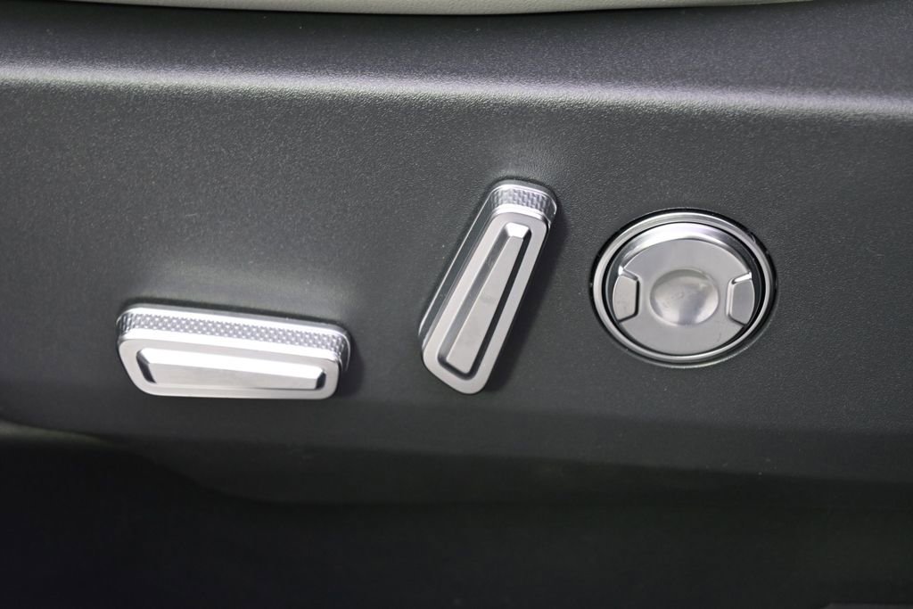 New 2026 Lincoln Nautilus Premier w/ Equipment Group 102A image 14