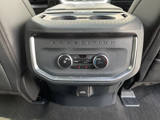 Used 2025 Ford Expedition Tremor AWD/4WD image 41