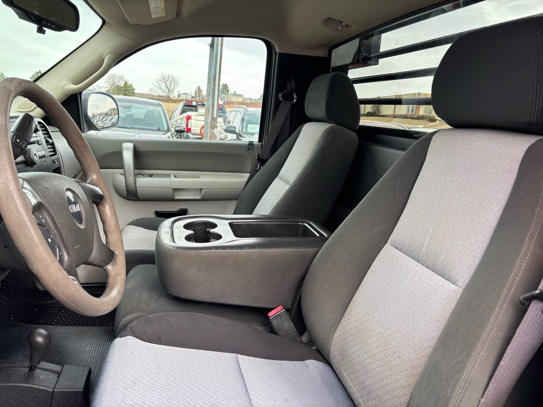 Used 2008 GMC Sierra 3500 W/T w/ Work Truck Preferred Package AWD/4WD image 12