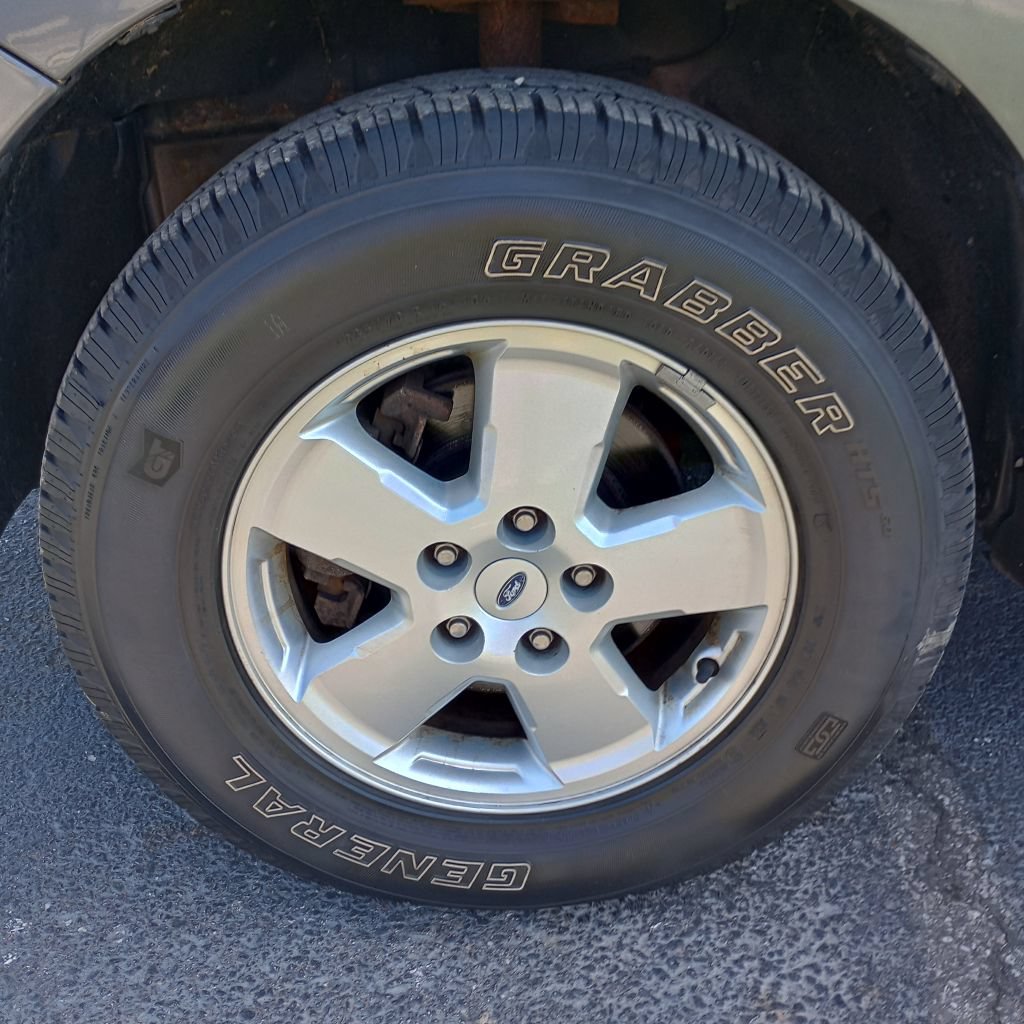 Used 2012 Ford Escape XLT AWD/4WD image 23