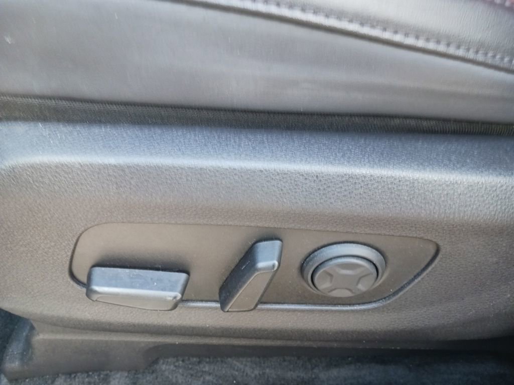 Used 2024 Kia Carnival SX FWD image 13