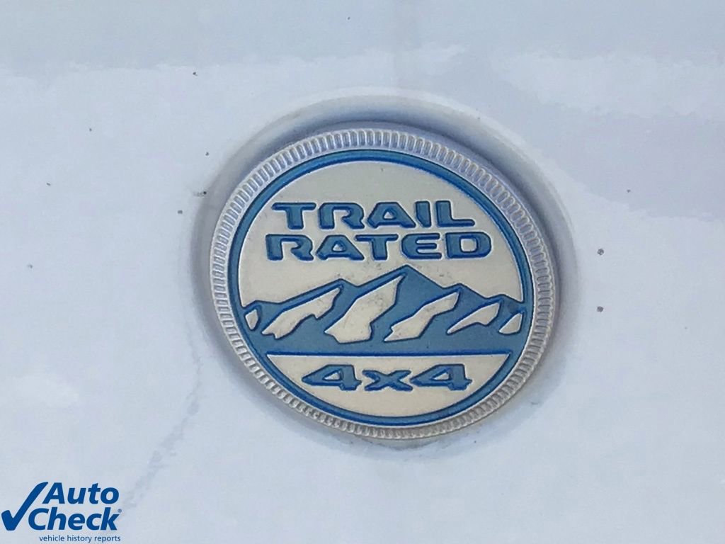 Used 2022 Jeep Wrangler Unlimited Sahara w/ Cold Weather Group image 35