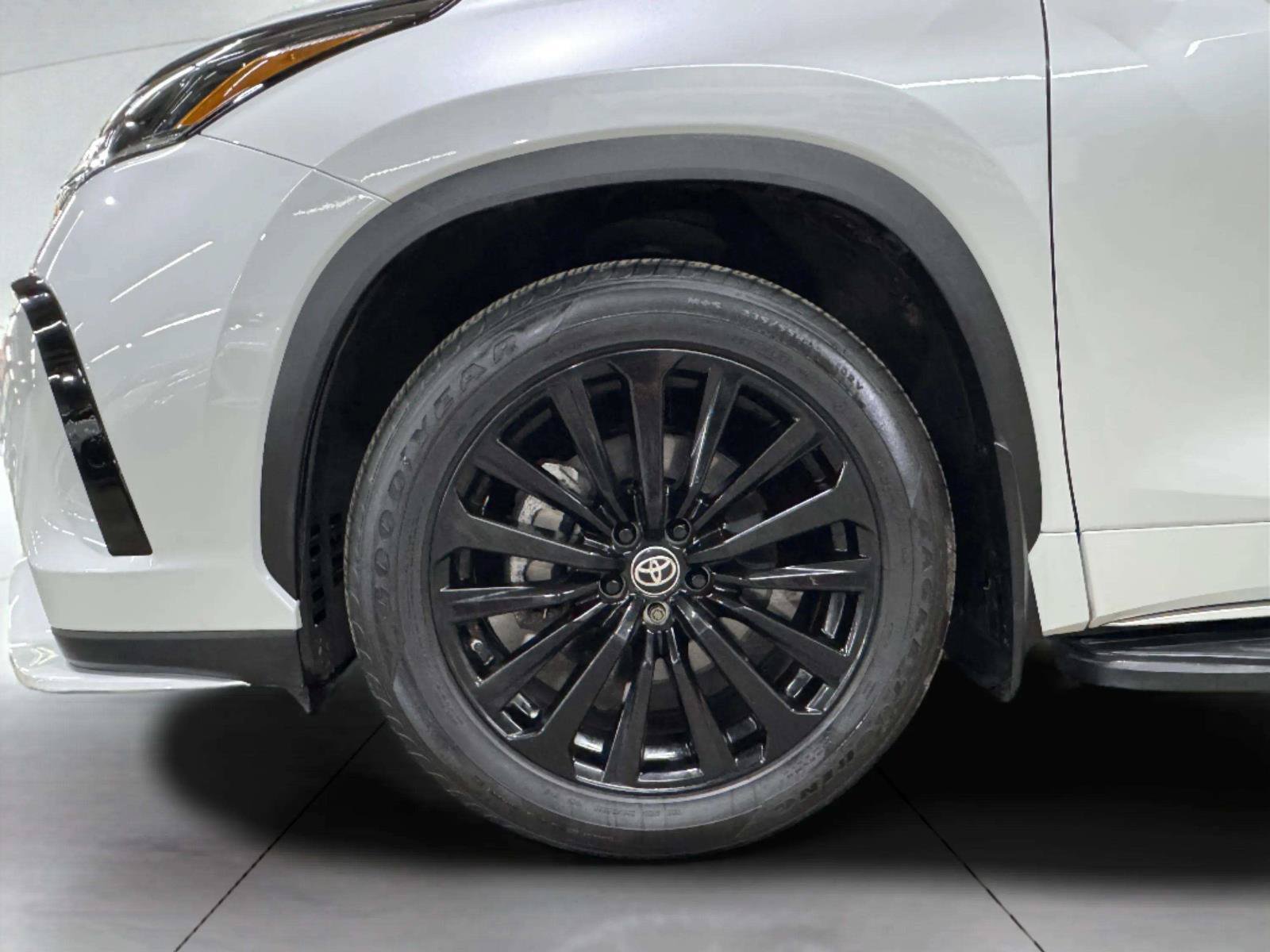 Used 2023 Toyota Highlander XSE AWD/4WD image 59