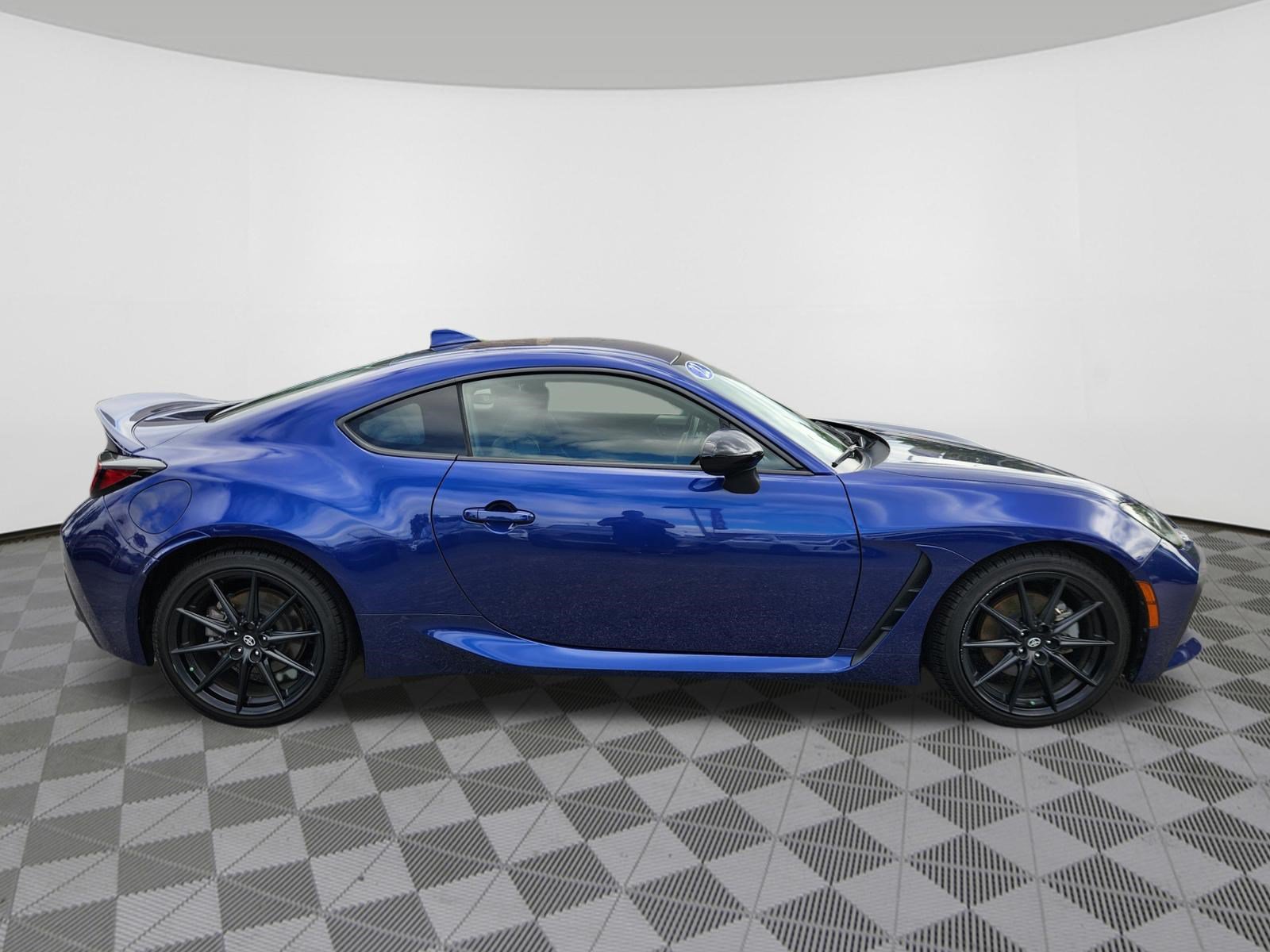 Used 2022 Toyota GR86 Premium RWD image 6