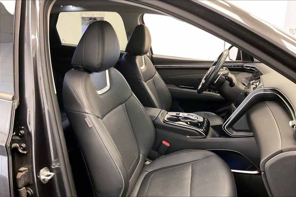 Certified 2022 Hyundai Tucson Limited w/ Cargo Package image 6