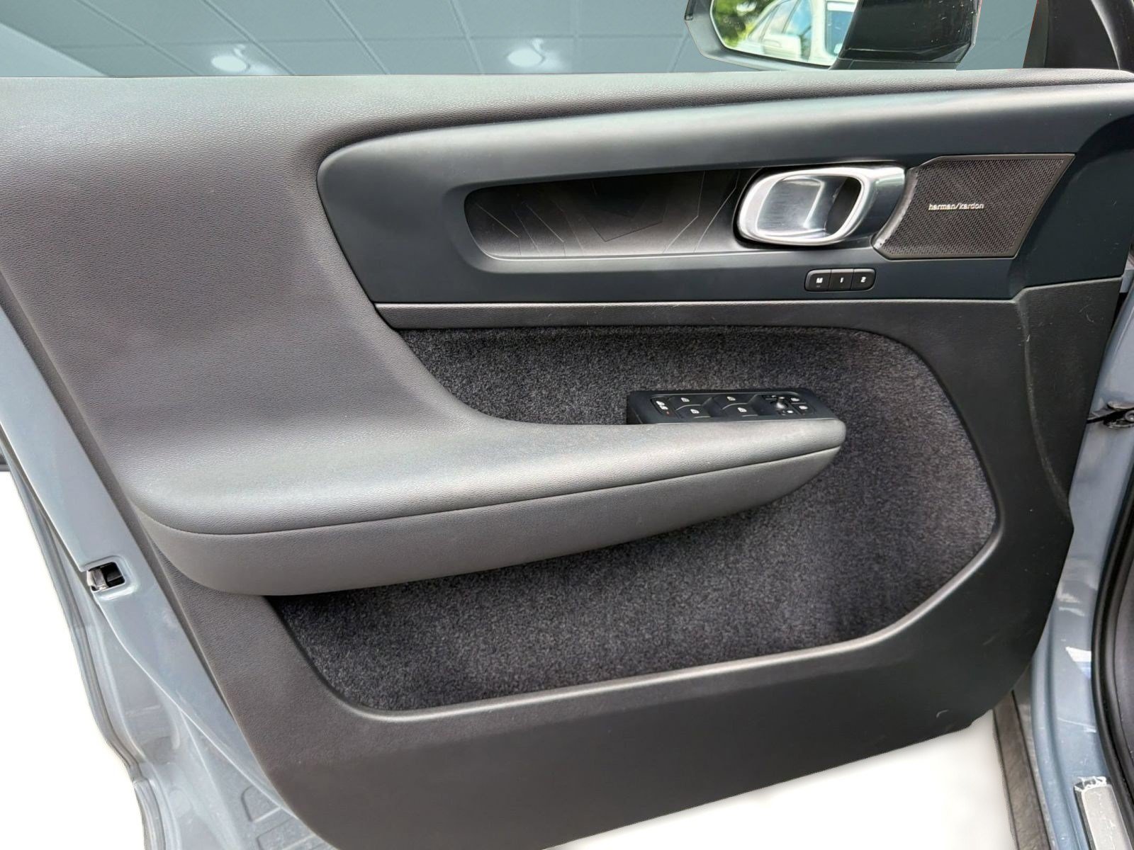 Certified 2023 Volvo C40 P8 Recharge Ultimate AWD/4WD image 14