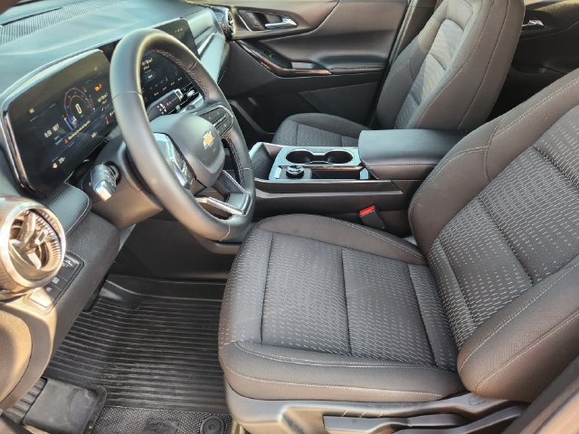Certified 2026 Chevrolet Equinox LT w/ Safety and Technology Package FWD image 13