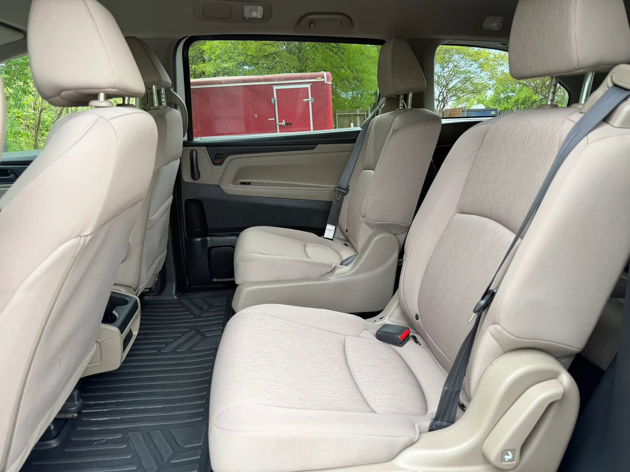 Used 2018 Honda Odyssey LX image 6