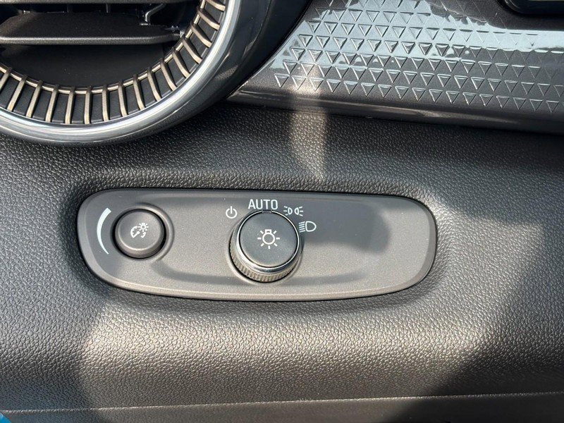 New 2026 Chevrolet Trax ACTIV w/ Driver Confidence Package image 12