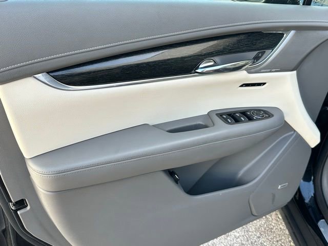 Used 2020 Cadillac XT6 Premium Luxury image 22