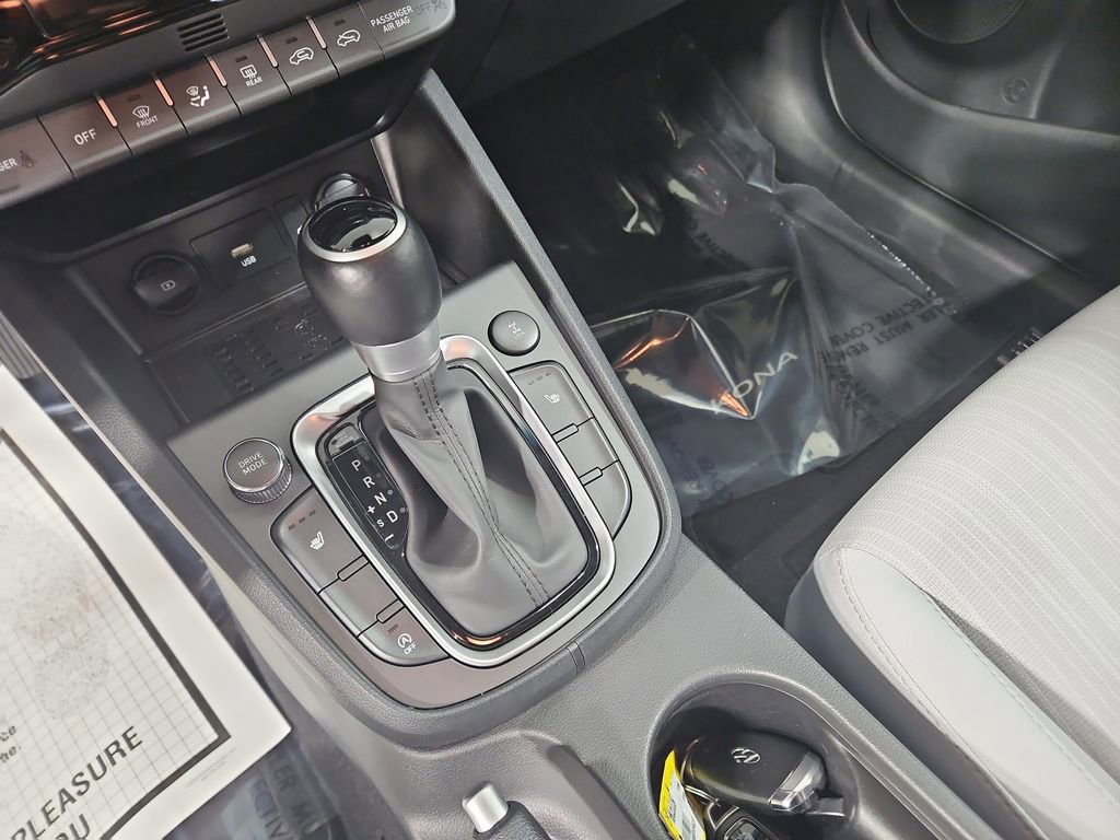 Certified 2023 Hyundai Kona SEL w/ Convenience Package image 26