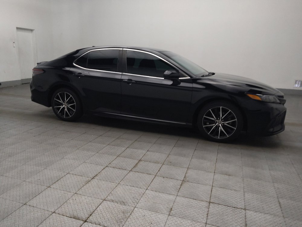 Used 2021 Toyota Camry SE FWD image 11
