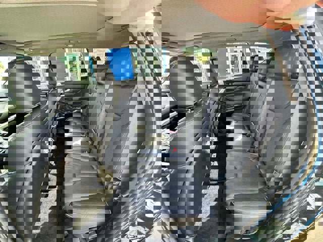 Used 2023 Hyundai Santa Fe Limited image 6