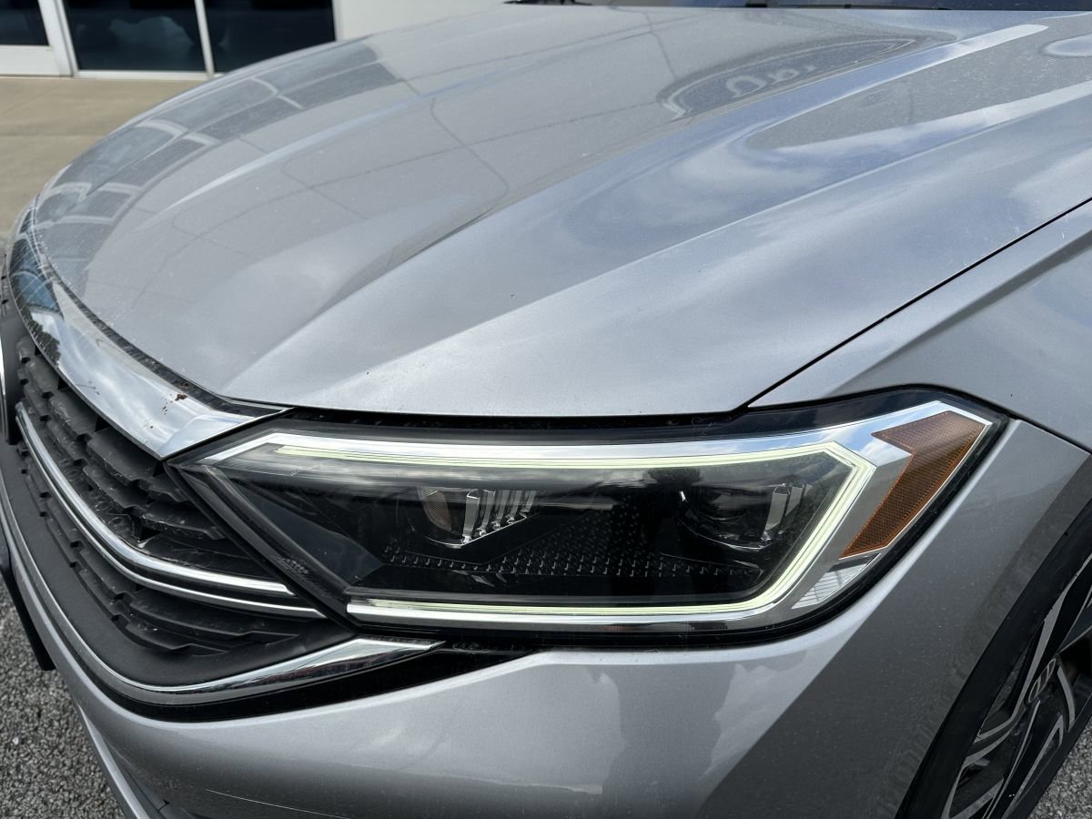 Used 2022 Volkswagen Jetta SEL image 9