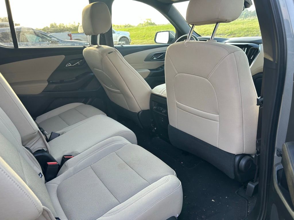 Used 2023 Chevrolet Traverse LS w/ Safety Package FWD image 12