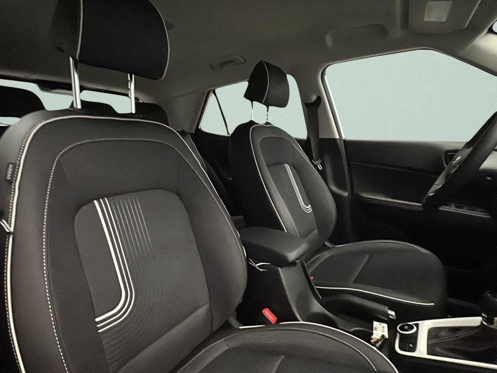 New 2026 Hyundai Venue SEL image 12