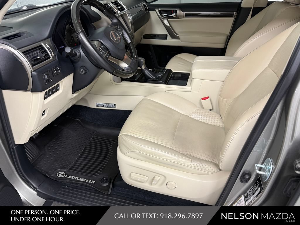 Used 2020 Lexus GX 460 Luxury w/ Luxury Sport Package AWD/4WD image 16