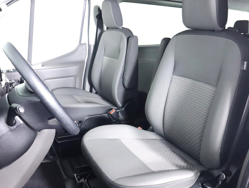 Used 2024 Ford Transit 350 XLT image 27