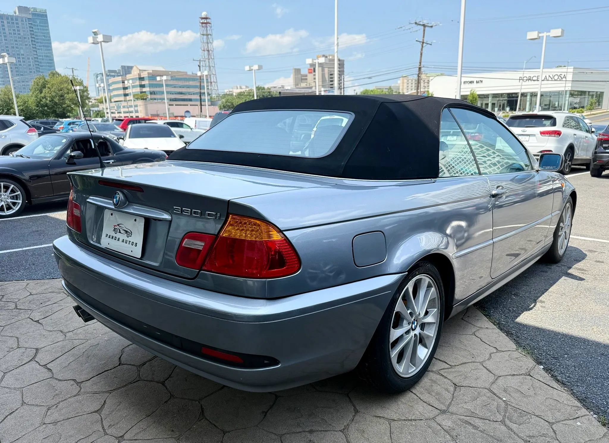 Used 2004 BMW 330Ci Convertible RWD image 11