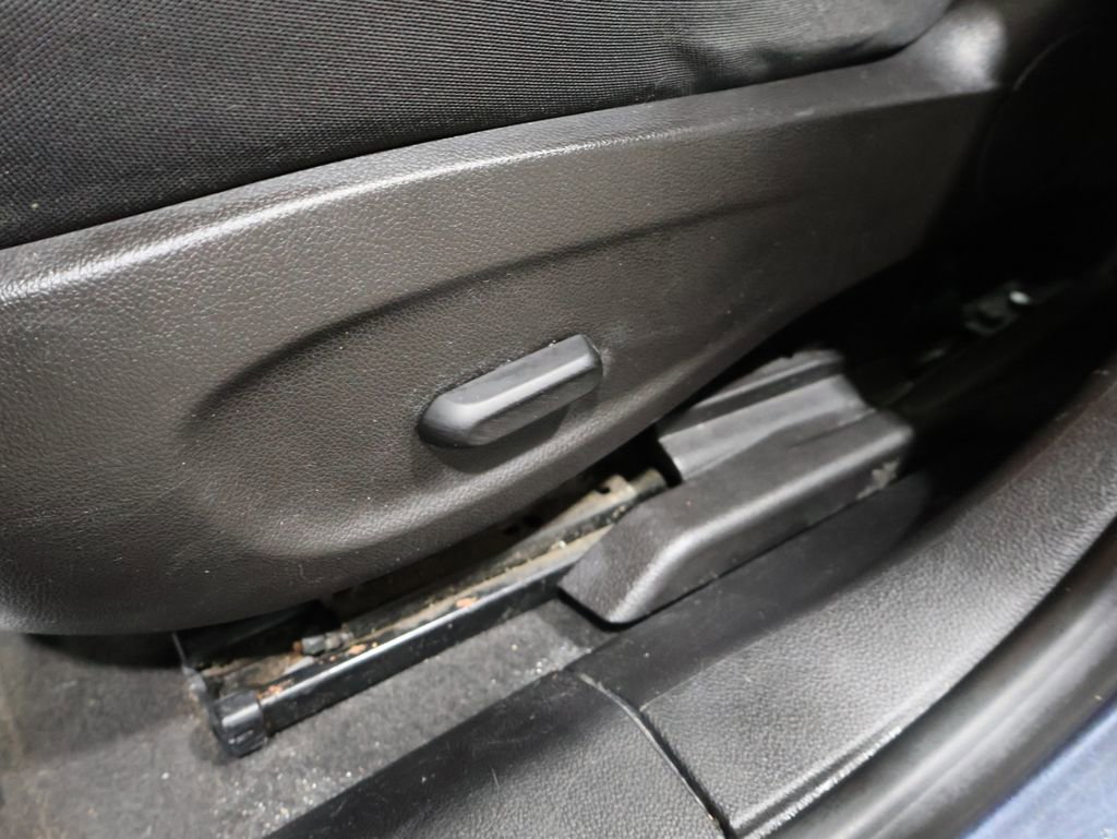 Used 2015 Chevrolet Cruze LT image 12