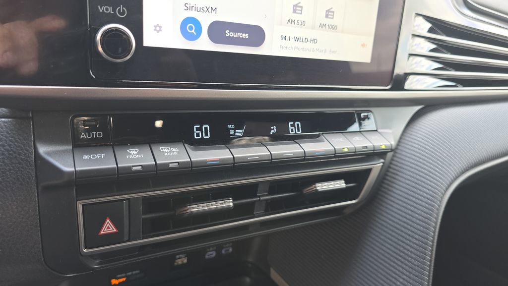 Used 2026 Toyota Camry SE image 20