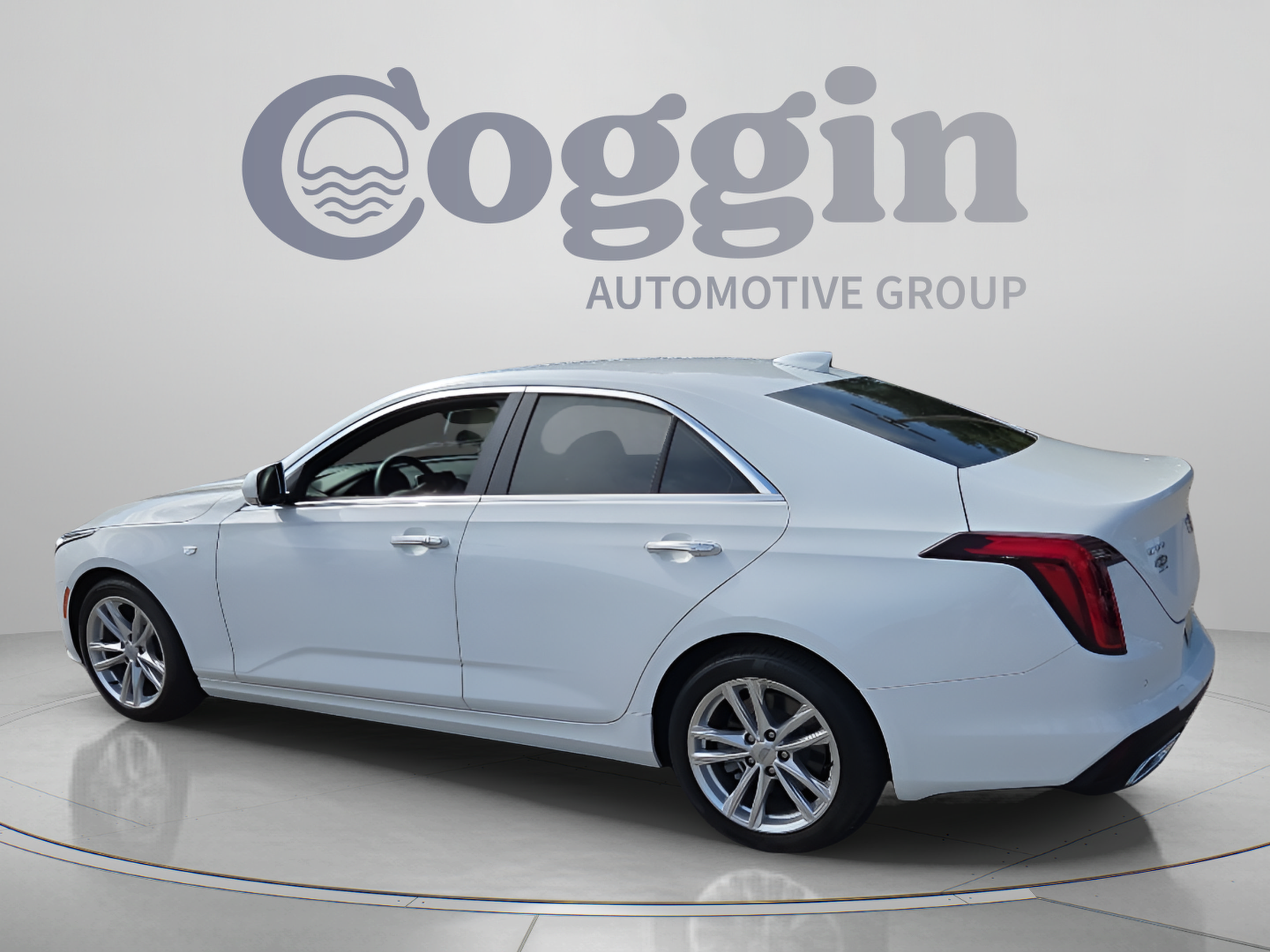 Certified 2025 Cadillac CT4 Luxury RWD image 3
