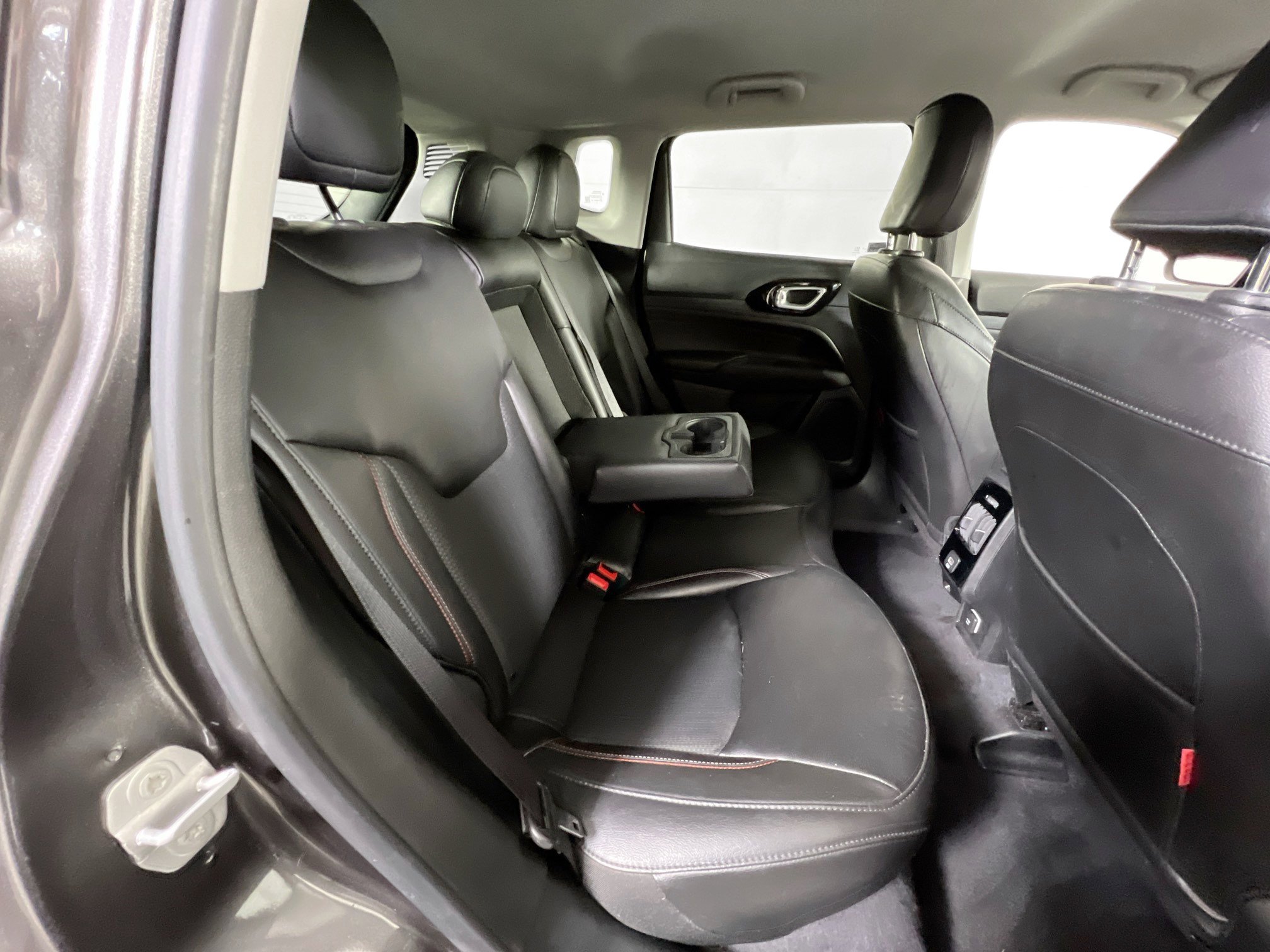Used 2022 Jeep Compass Trailhawk image 24